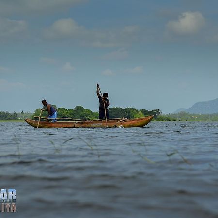 Lake Near Yala Tissamaharama Exterior photo